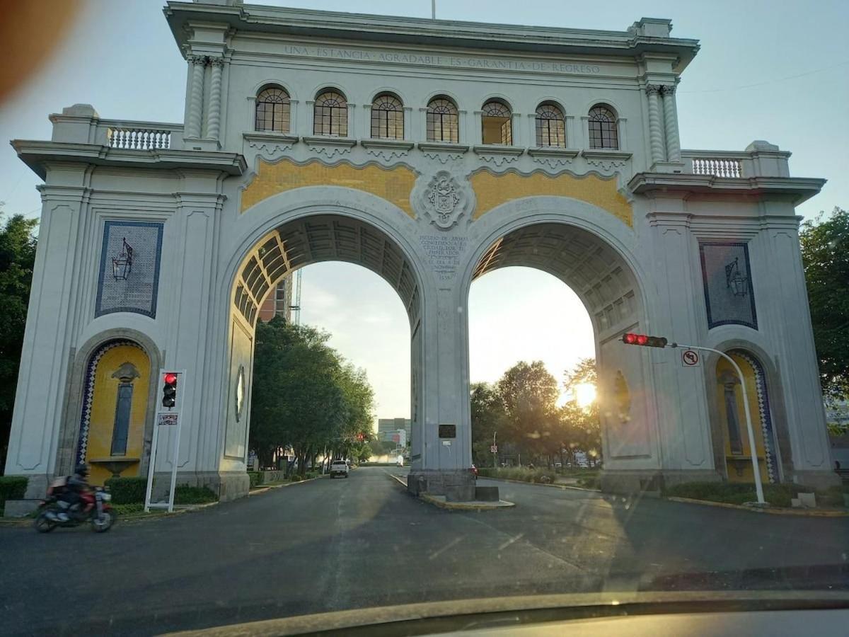 Tu Estancia Guadalajara Buitenkant foto